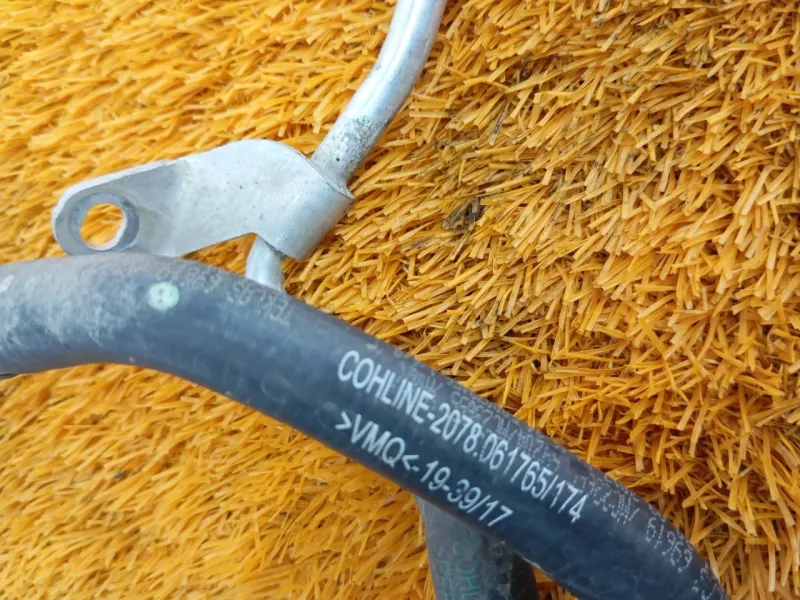 Трубка системы охлаждения