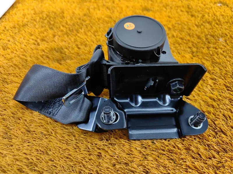 Ремень безопасности