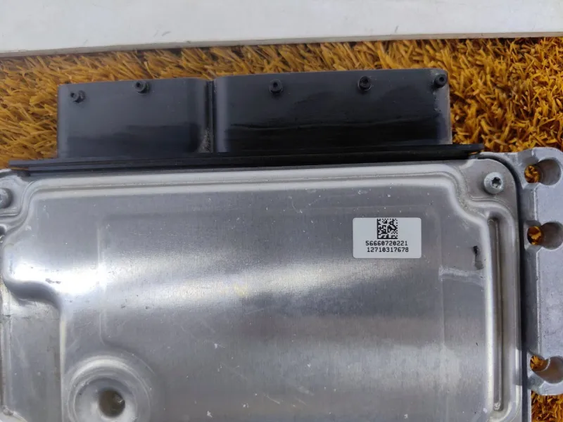 Блок управления двигателем