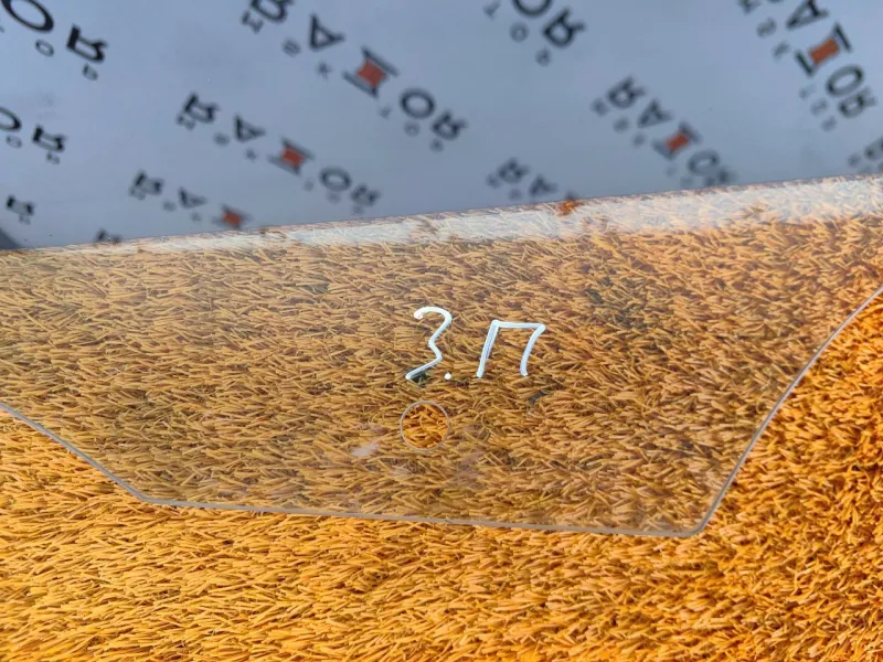 Стекло двери