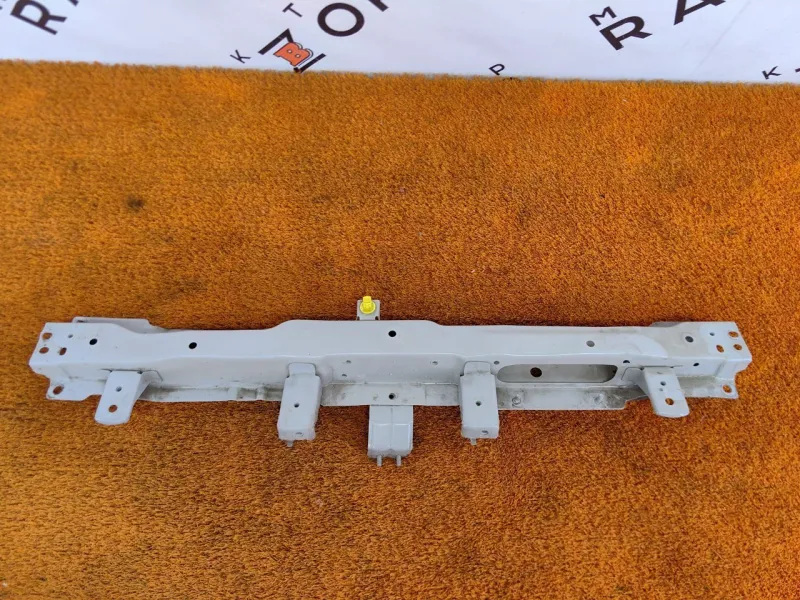 Панель передняя