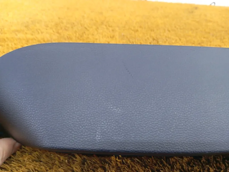 Декоративная накладка торпедо под дефлектор