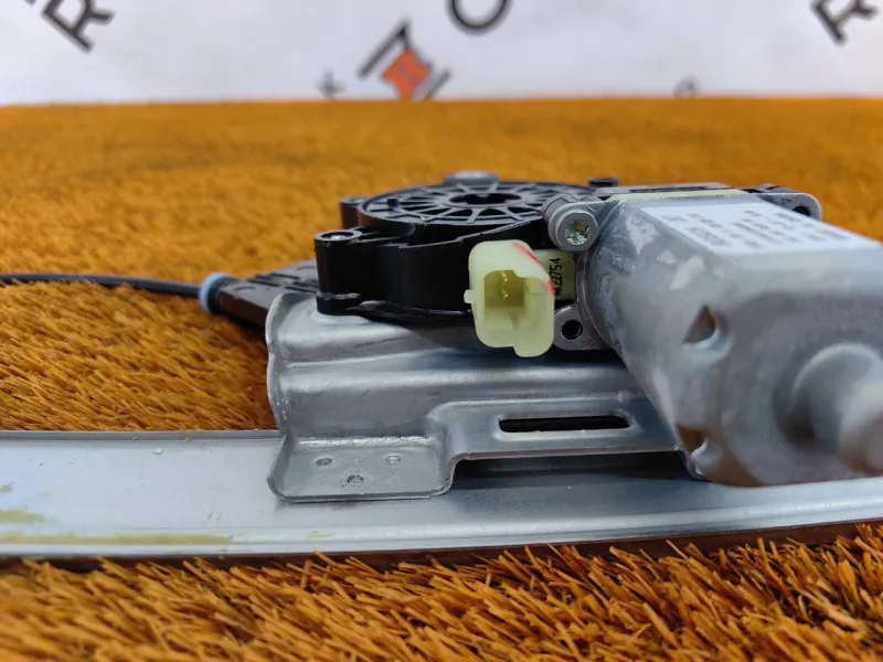 Стеклоподъемник