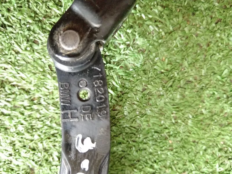 Ограничитель двери