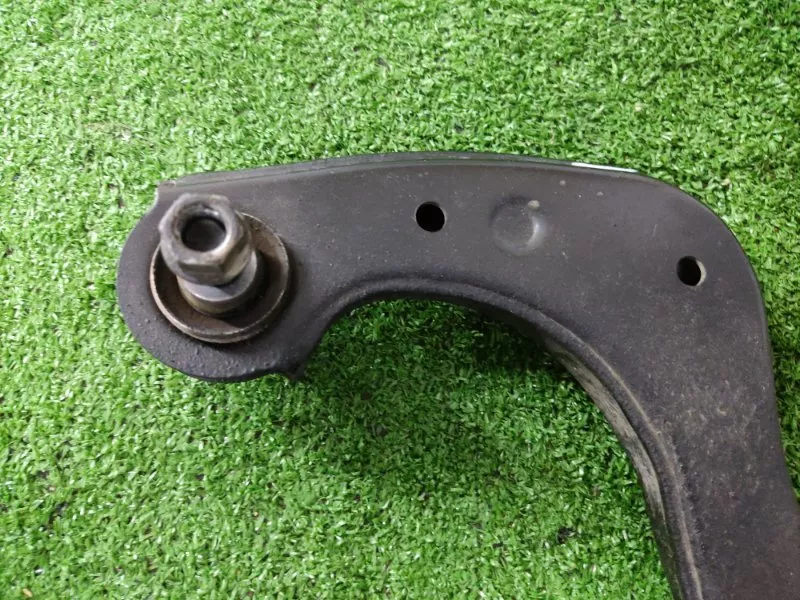 Рычаг подвески