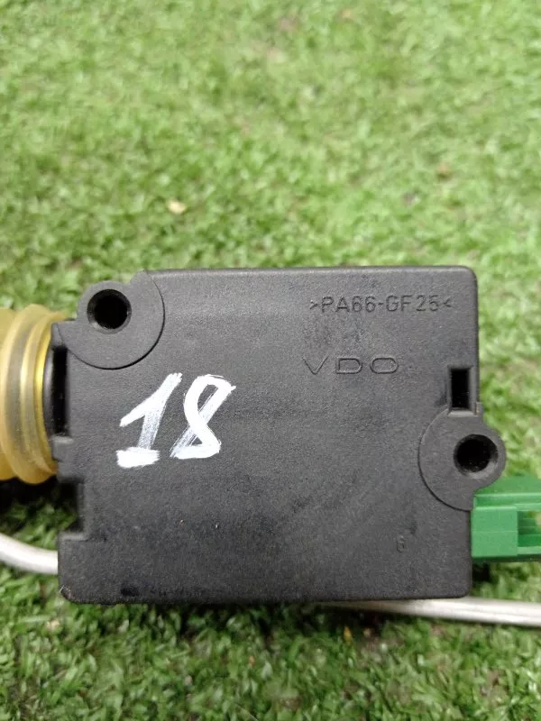 Активатор замка багажника