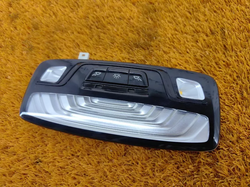 Плафон салона