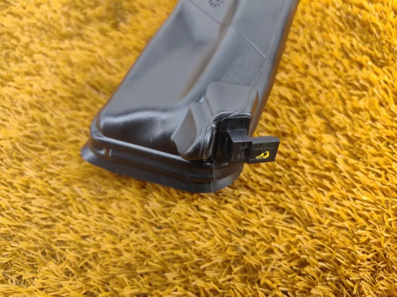 Воздуховод отопителя