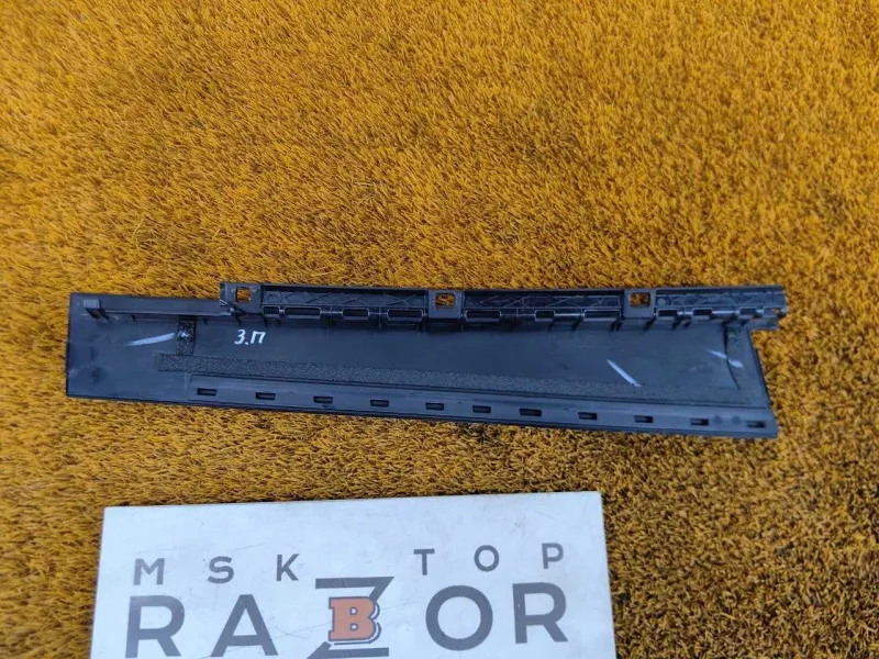 Молдинг двери