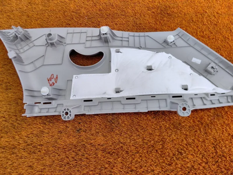 Накладка на стойку кузова