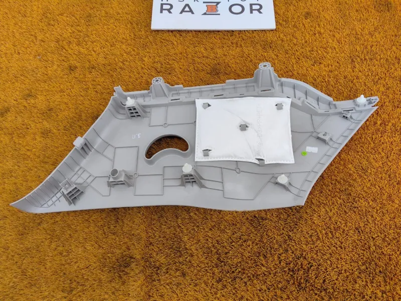 Накладка на стойку кузова