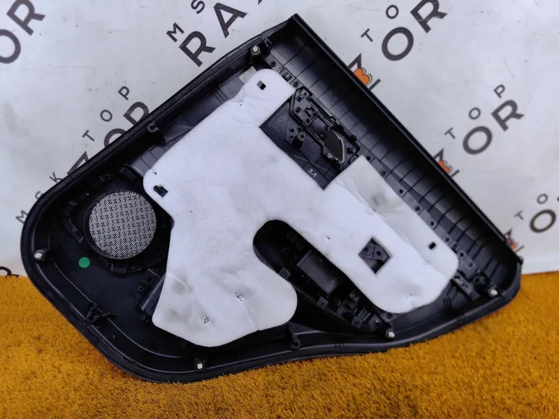 Обшивка двери