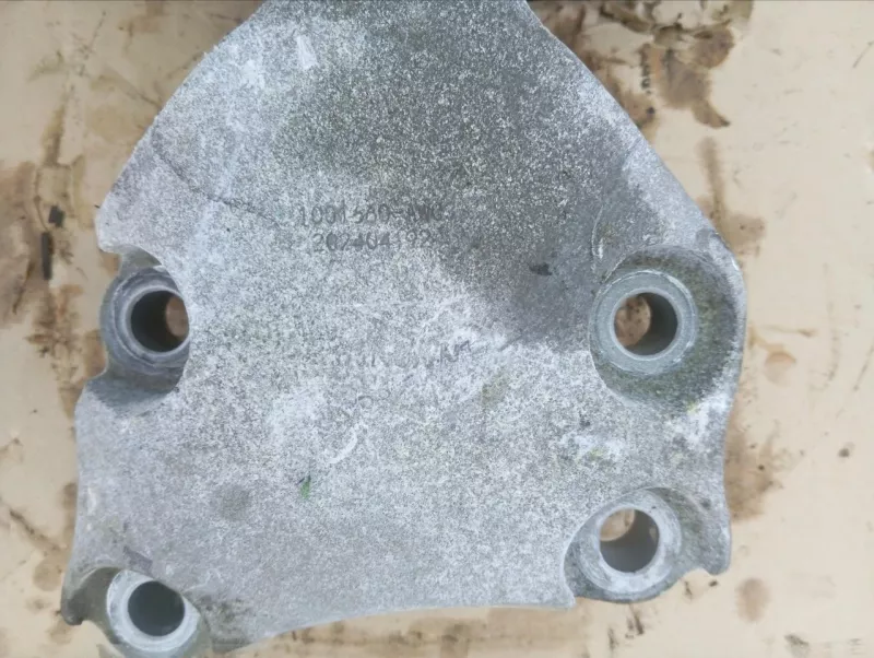 Опора двигателя