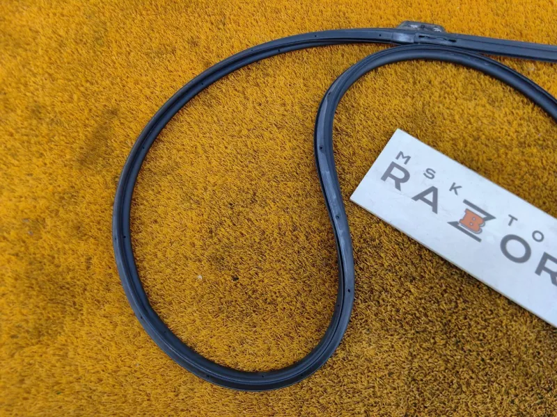 Уплотнитель двери