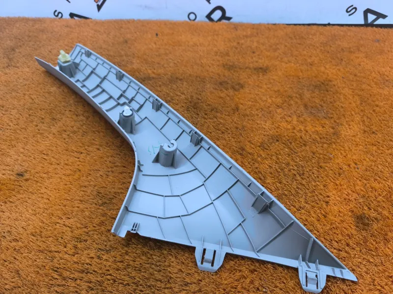 Накладка на стойку кузова