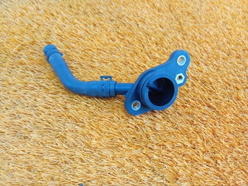 Фланец системы охлаждения