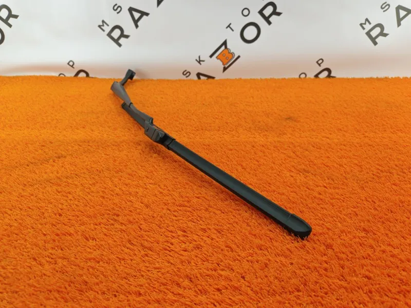 поводок стеклоочистителя