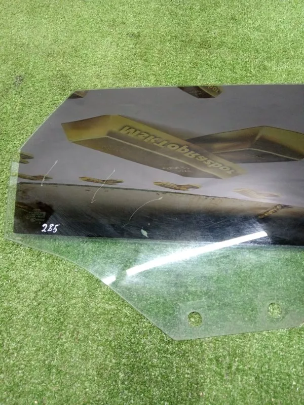 Стекло двери Audi A3 2006 8P4845206B 8P, заднее правое