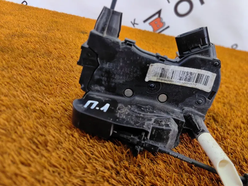 Замок двери