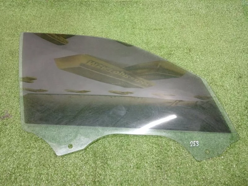 Стекло двери BMW X5 2007 51337137014 E70, переднее правое