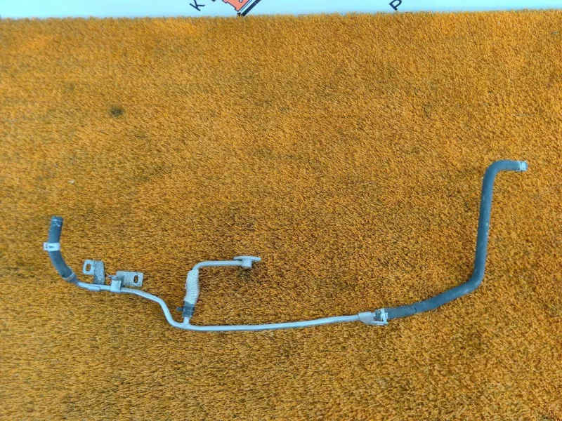 Трубка системы охлаждения