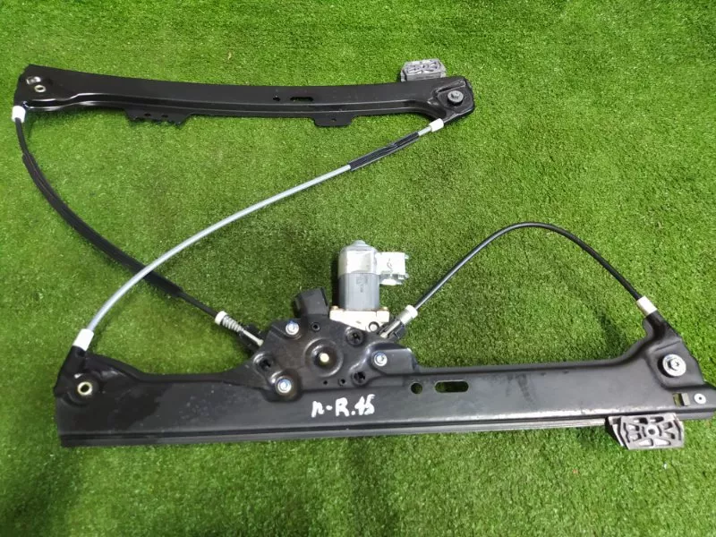 Стеклоподъемник BMW 5-Series 2004 51337075668 E60, передний правый