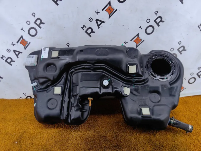 Бак топливный