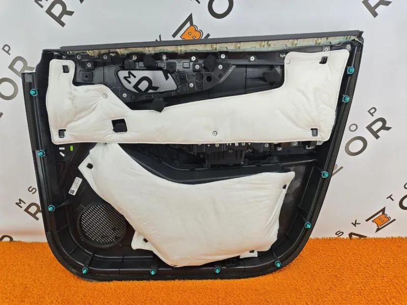 Обшивка двери