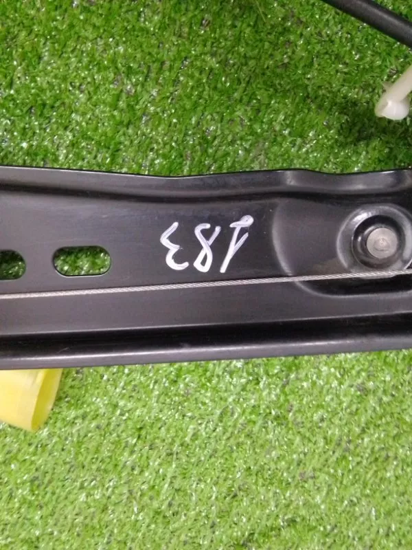 Стеклоподъемник BMW 3-Series 2005 51337140588 E90, передний правый