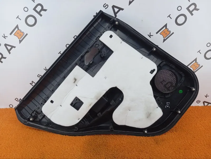 Обшивка двери