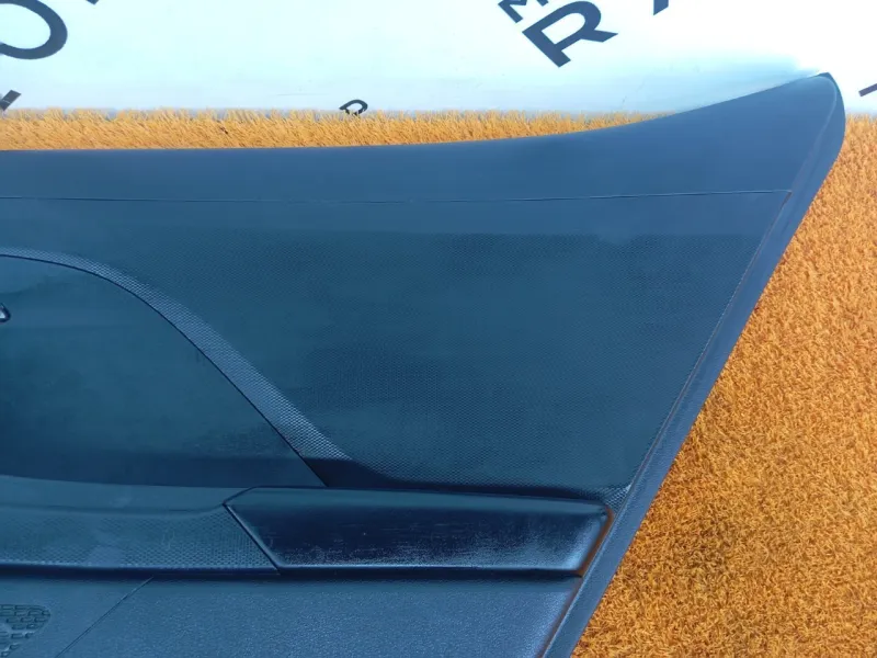 Обшивка двери