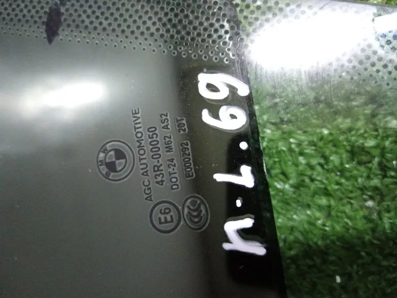 Стекло двери BMW 5-Series 2010 51337197910 F07, переднее левое