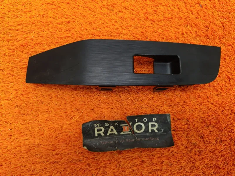 Молдинг двери