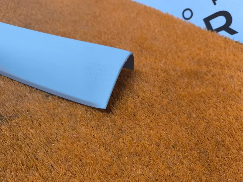 Накладка на стойку кузова