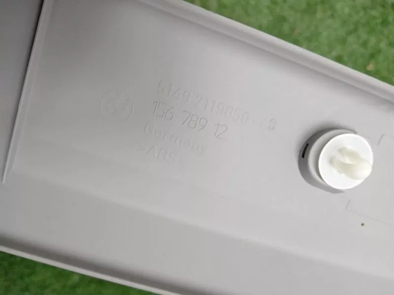 Обшивка крышки багажника BMW 3-Series 2006 51497119050 E90