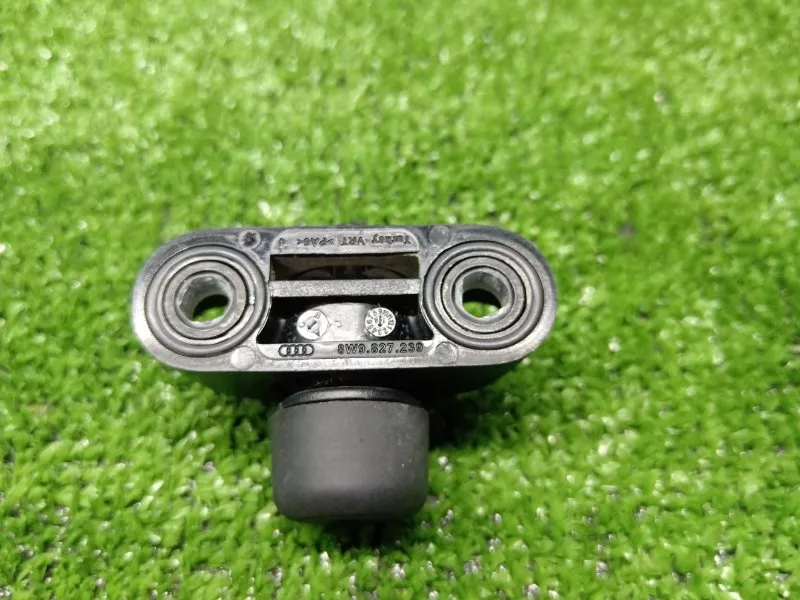 Отбойник крышки багажника