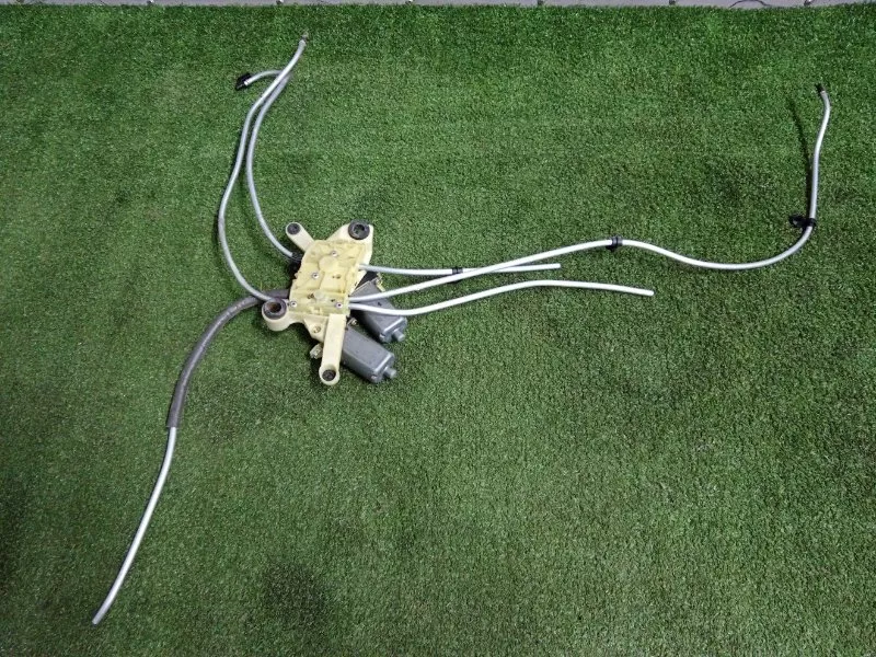 Моторчик шторки двери BMW 7-Series 2002 51168381523 E65/E66, задний правый