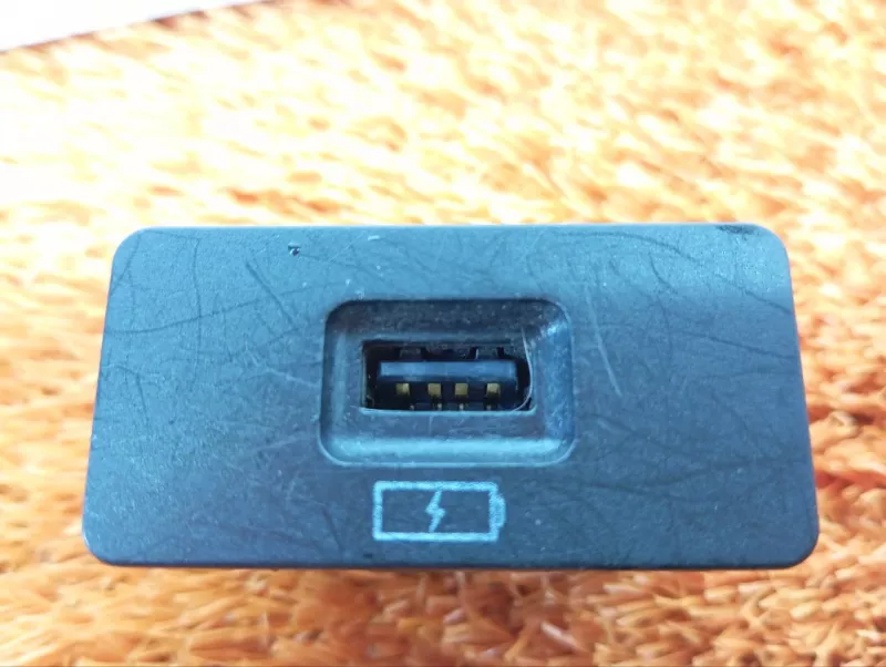 Разъем USB