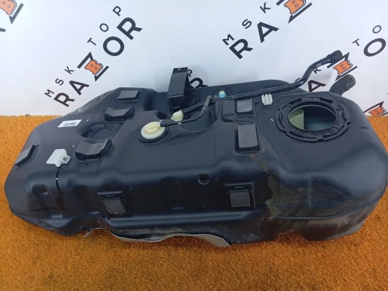 Бак топливный