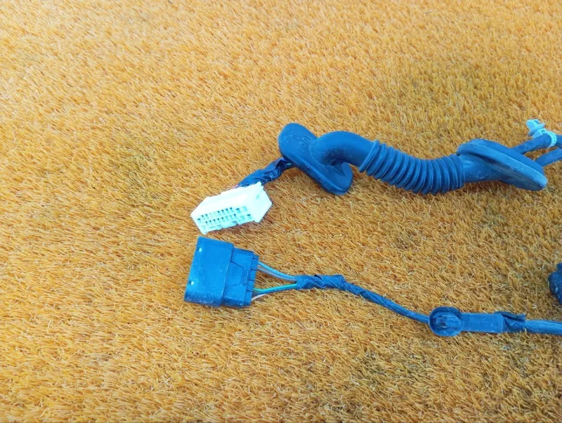 Проводка двери