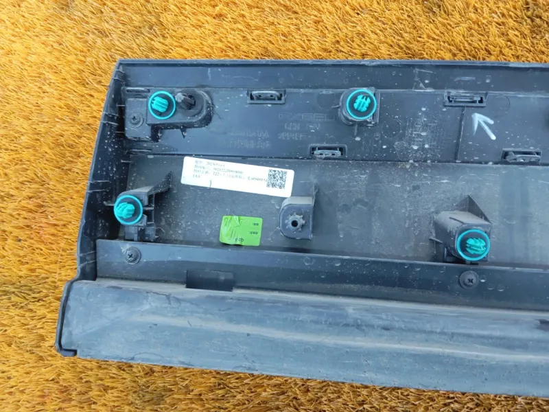 Молдинг двери