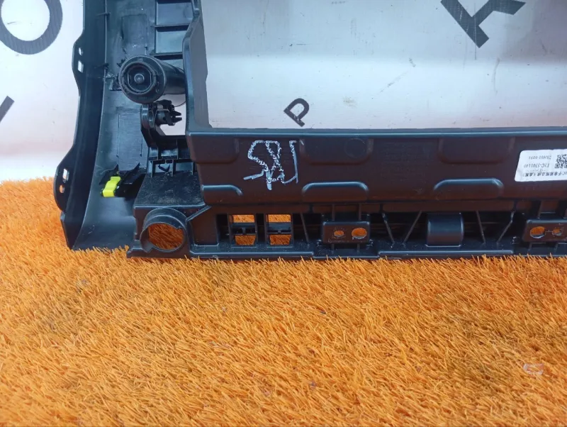 Накладка на торпедо