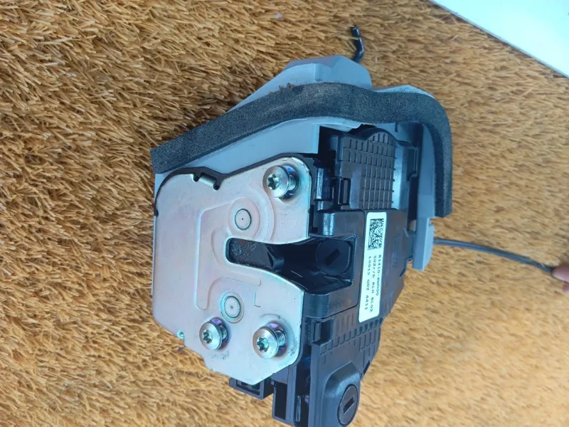 Замок двери