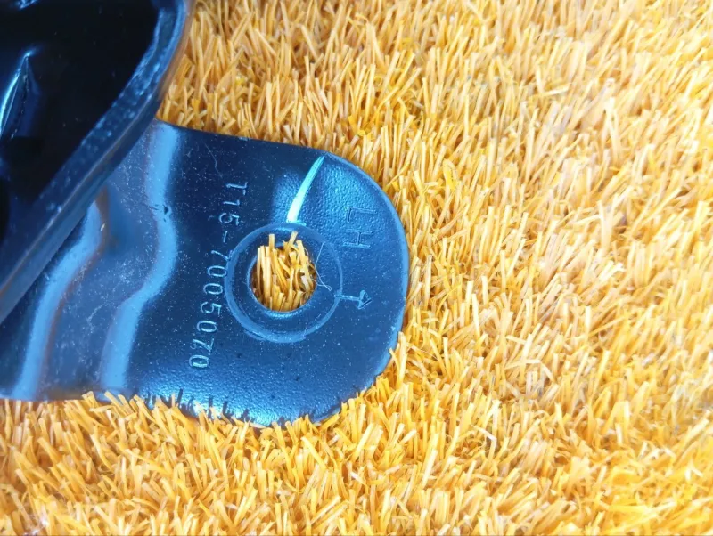 Крепление сиденья