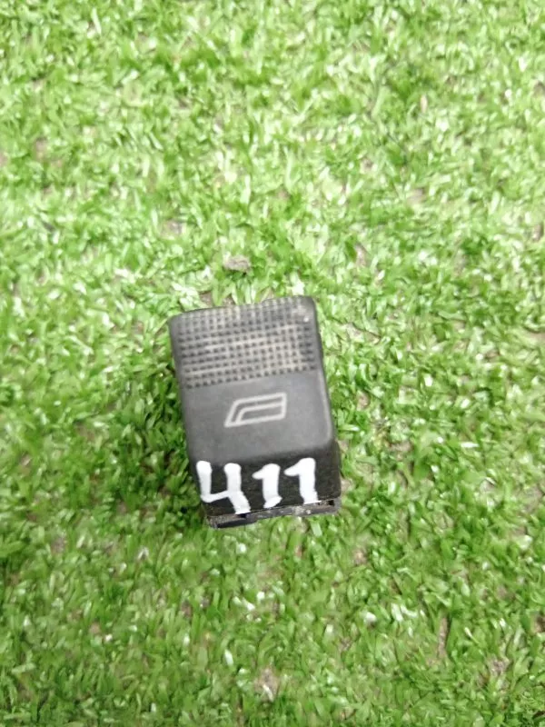 Кнопка стеклоподъемника