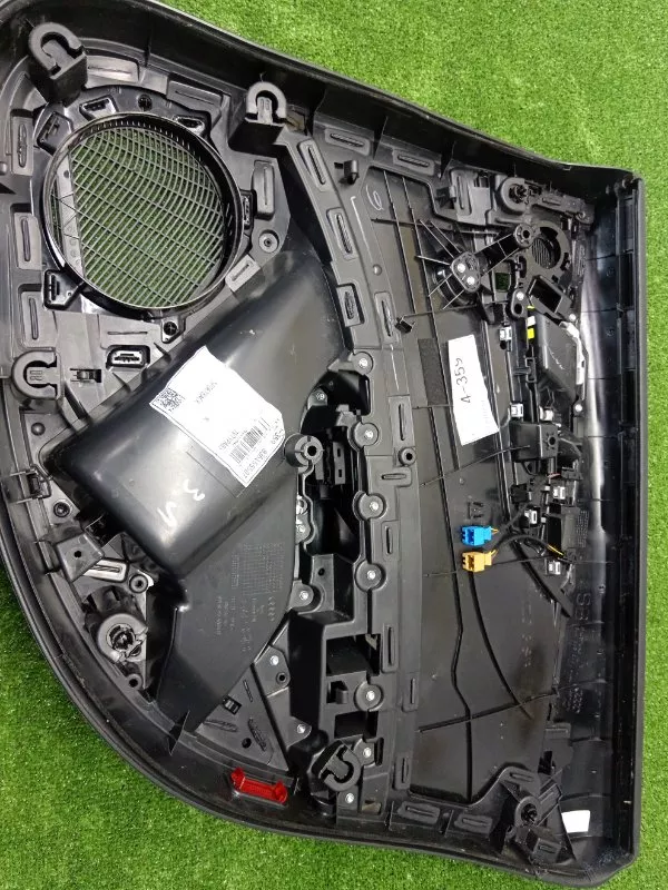 Обшивка двери