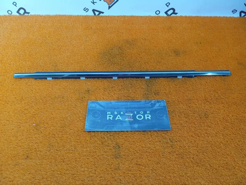 Молдинг стекла