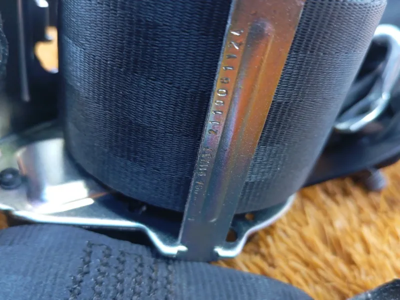 Ремень безопасности