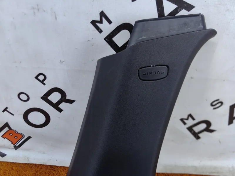 Накладка на стойку кузова