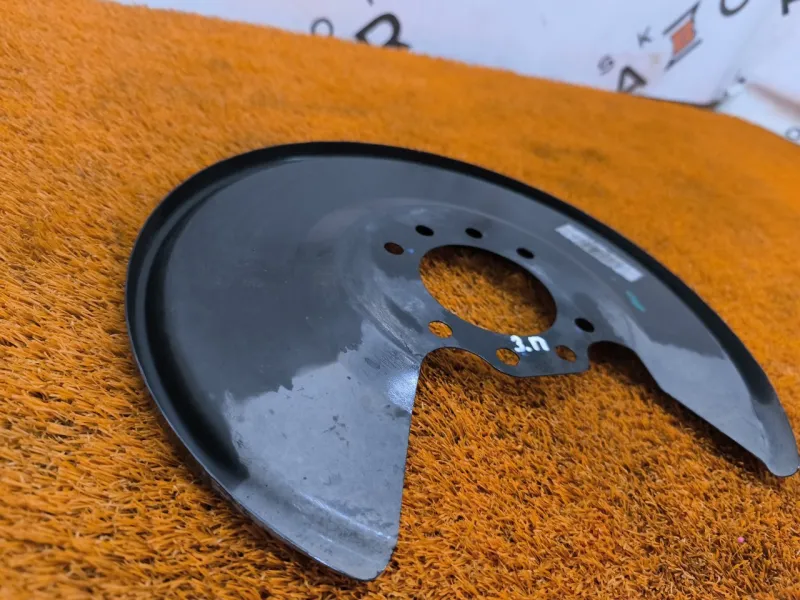 Пыльник тормозного диска